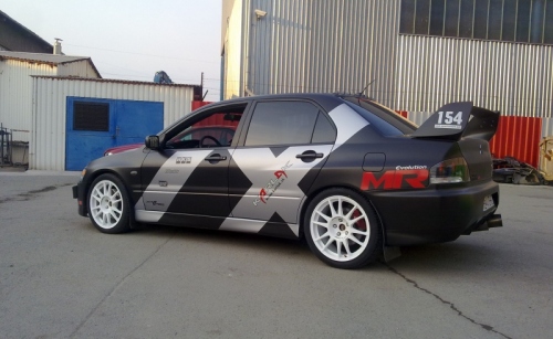 Mitsubishi EVO IX